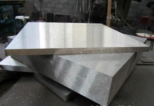 模具鋼skd61性能，SKD61是一種熱作模具鋼